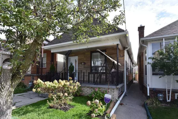 23 Amherst AVE #Bsmnt, Toronto C03, ON M6E 1Z2