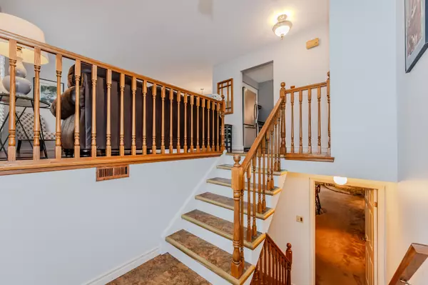 Kitchener, ON N2B 3K3,120 Oakhurst CRES