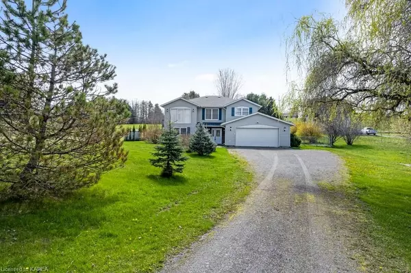 Rideau Lakes, ON K0G 1X0,28 MOUNTAIN VIEW LN