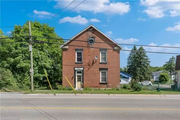 430 KING ST W, Gananoque, ON K7G 2G9