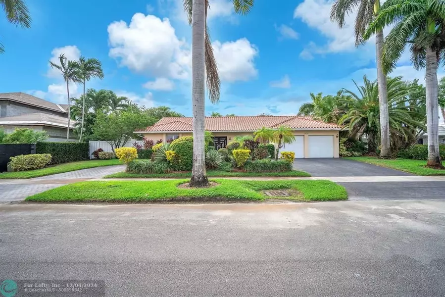 3610 N 55th Ave, Hollywood, FL 33021