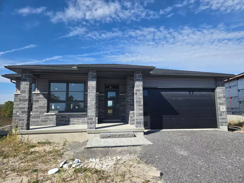 36 Meagan LN, Quinte West, ON K0K 2C0