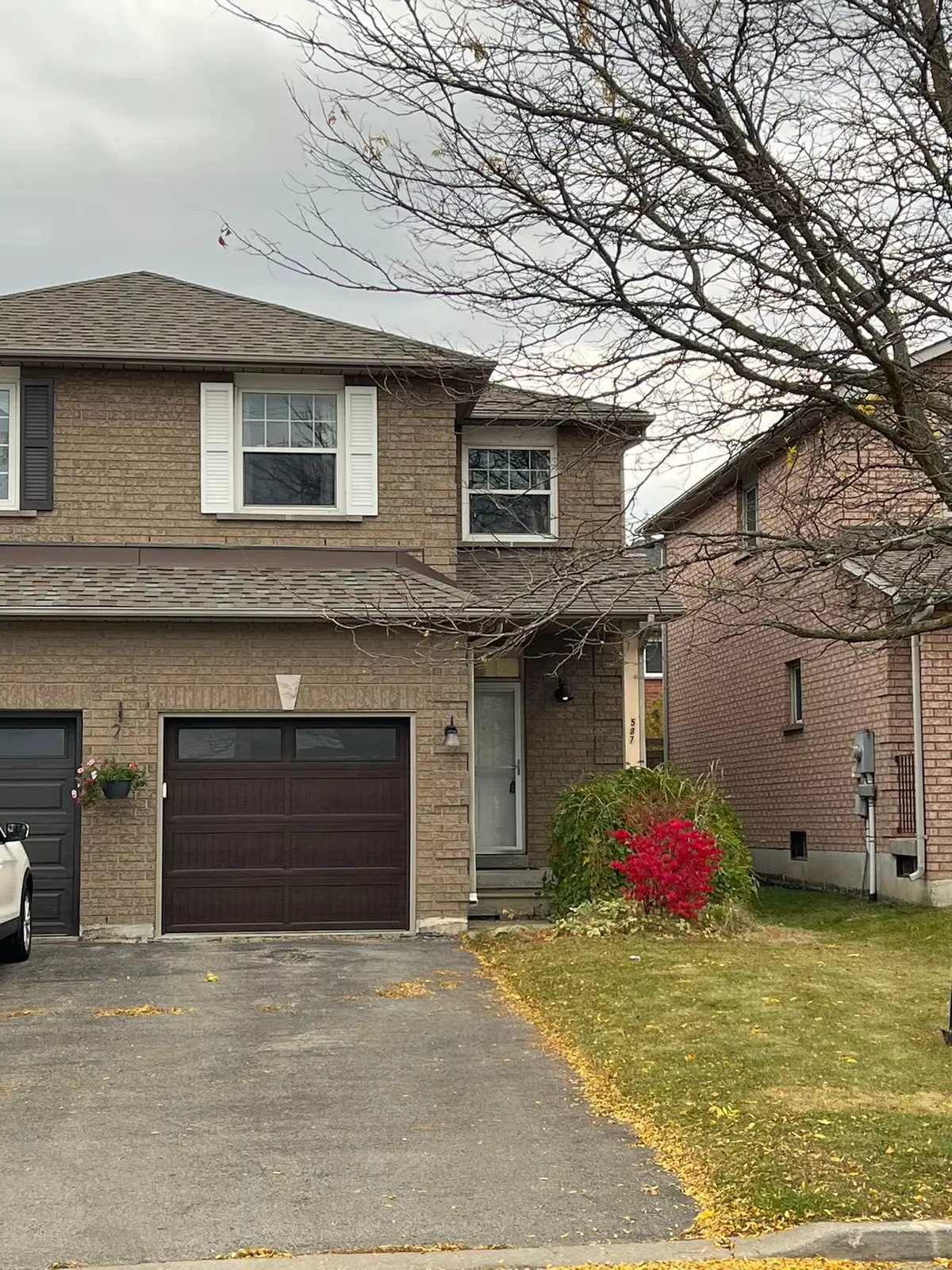 Newmarket, ON L3X 2A4,587 Pinder AVE