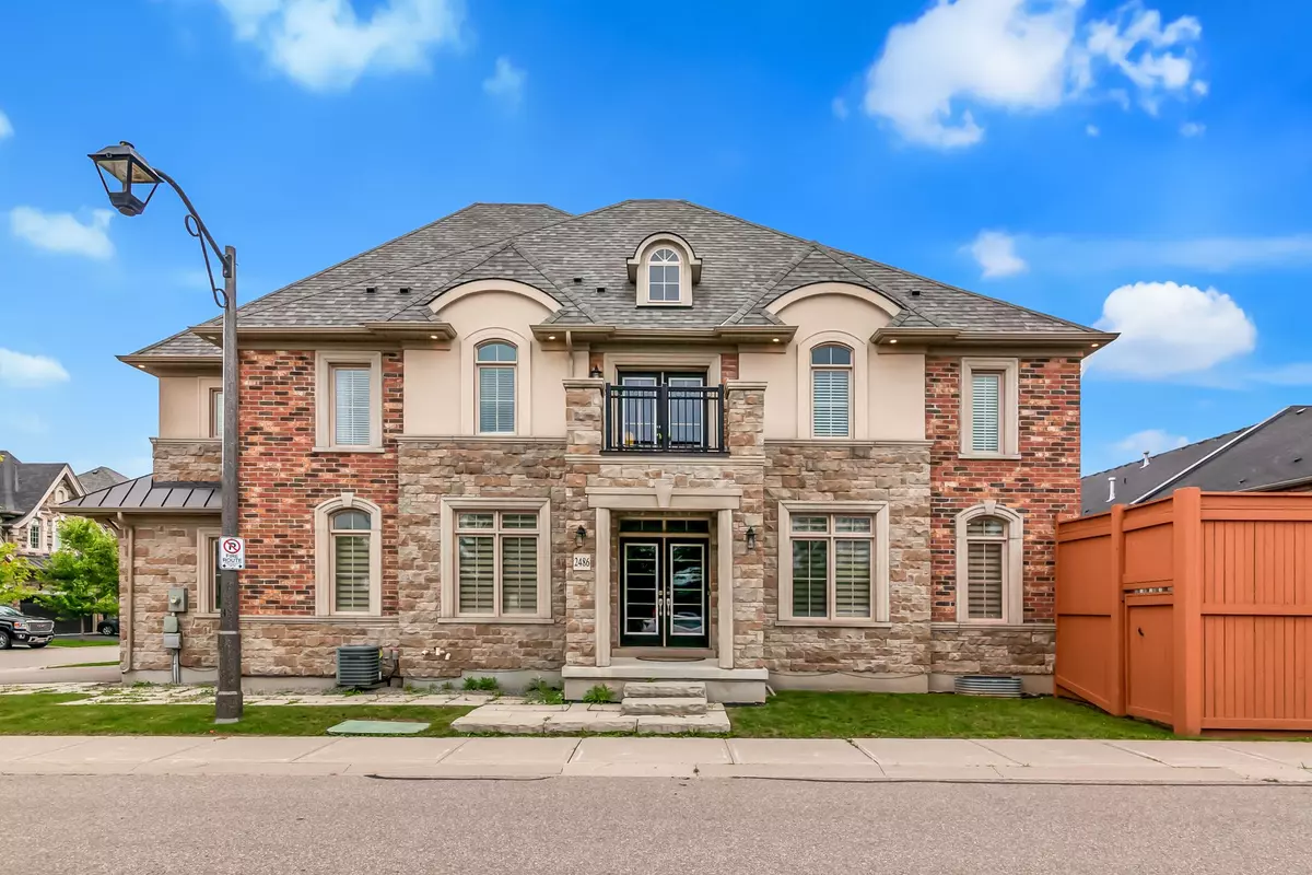 Oakville, ON L6M 0S2,2486 Village Common DR