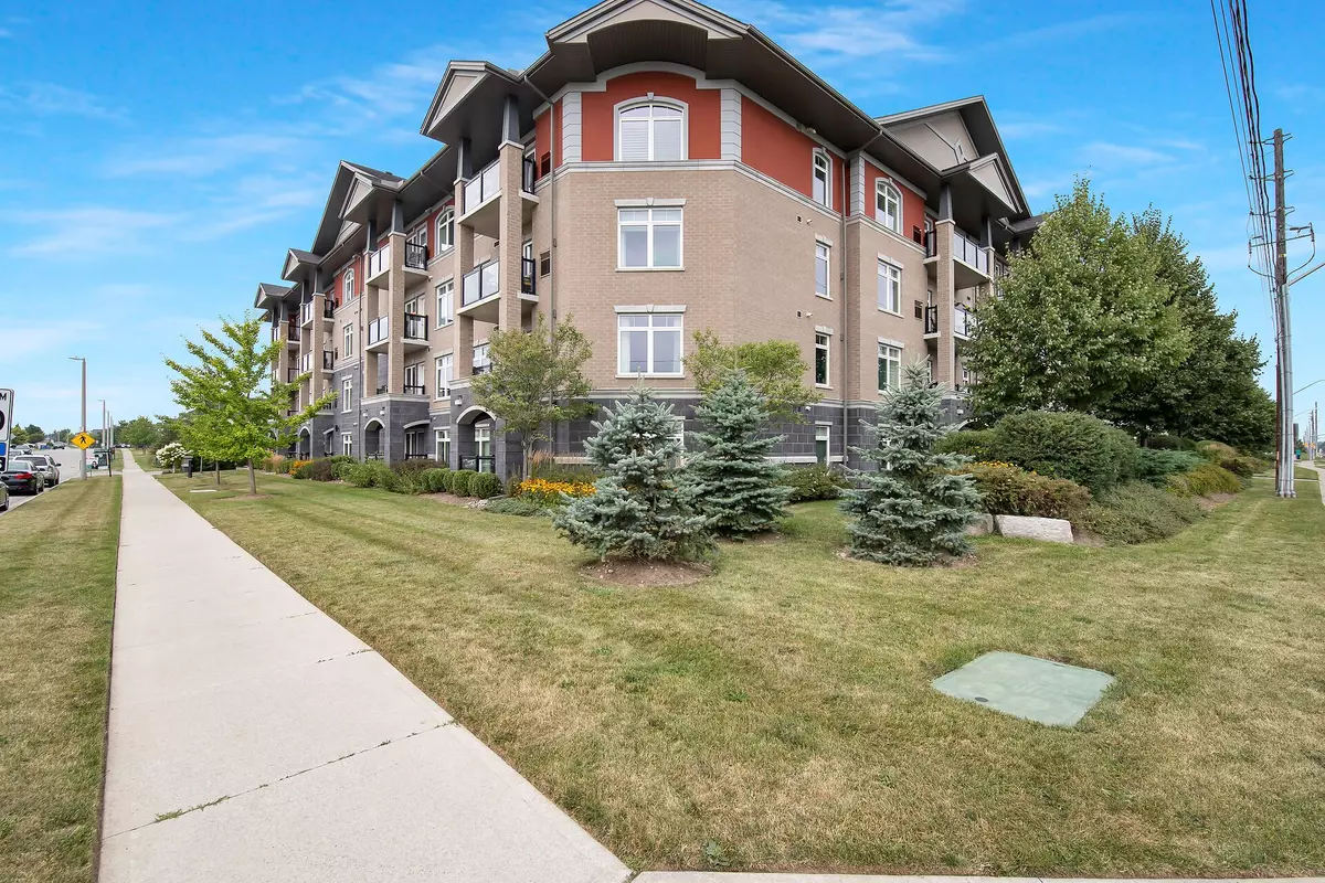 Guelph, ON N1L 0L8,106 BARD BLVD #408