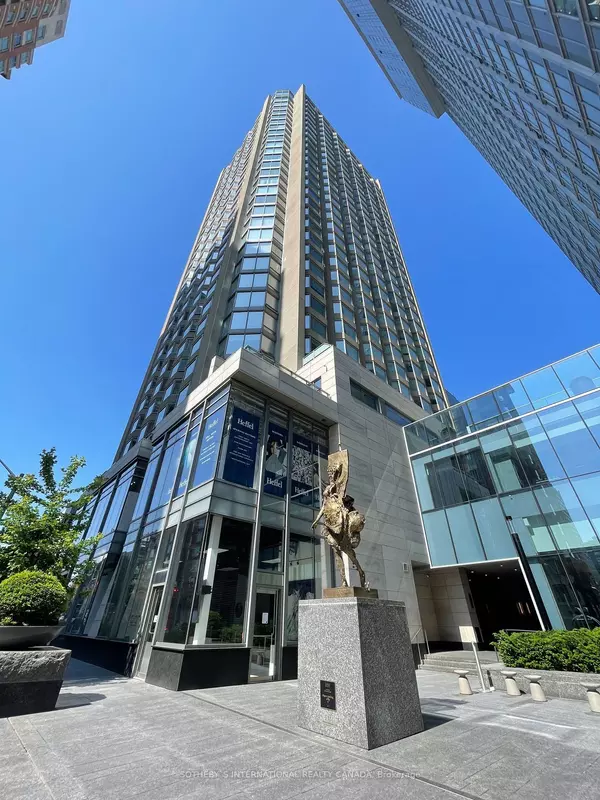 155 Yorkville AVE #2304, Toronto C02, ON M5R 0B4