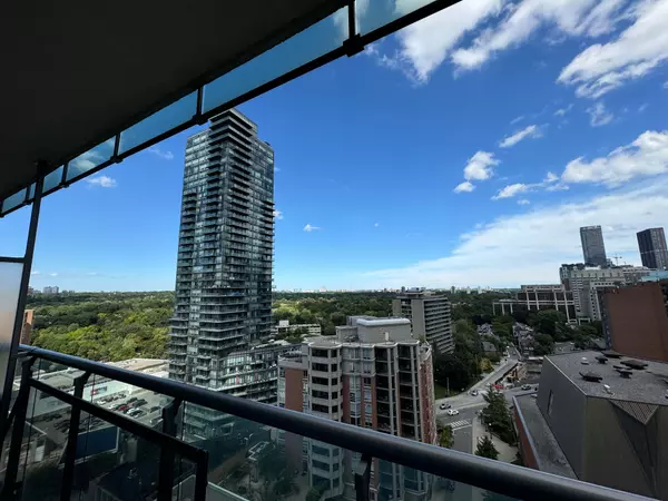 Toronto C02, ON M4W 1L1,18 Yorkville AVE #1602