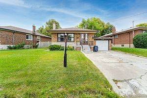 22 Millmere DR, Toronto E09, ON M1G 2B1