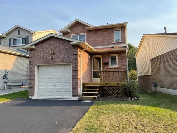 43 Sawdon DR, Whitby, ON L1N 8C3