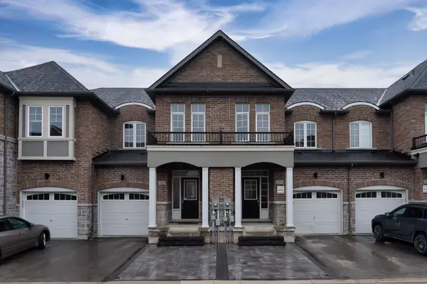 126 Maguire RD, Newmarket, ON L3X 0M1