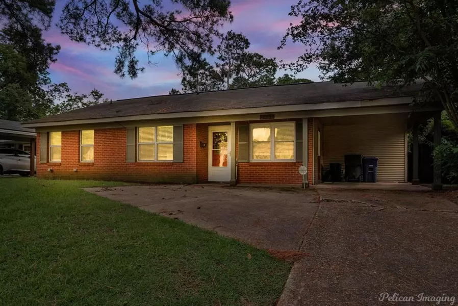 3853 Greenway Place, Shreveport, LA 71105