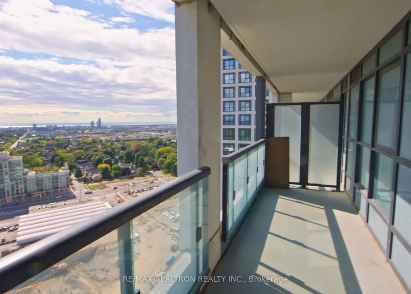 5 Mabelle AVE #2328, Toronto W08, ON M9A 0C8