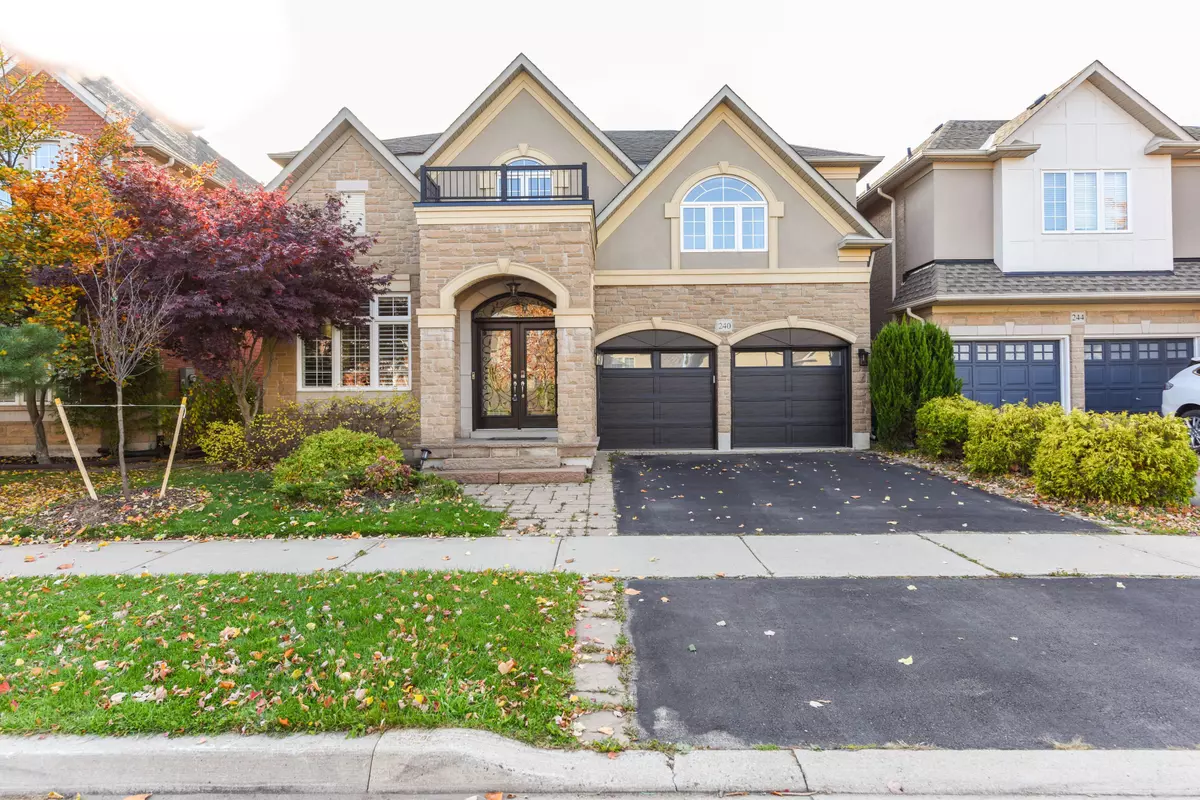 Oakville, ON L6L 6V4,240 Butterfly LN