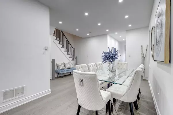 Vaughan, ON L6A 0P8,62 Laramie CRES