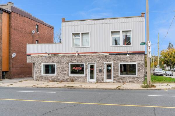 1261 Main ST E, Hamilton, ON L8K 1A8