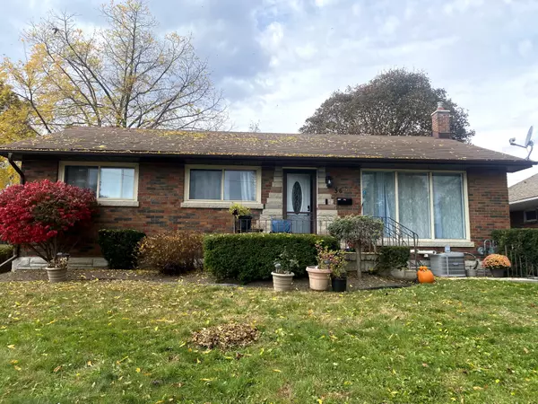 36 Third AVE, Quinte West, ON K8V 5N2