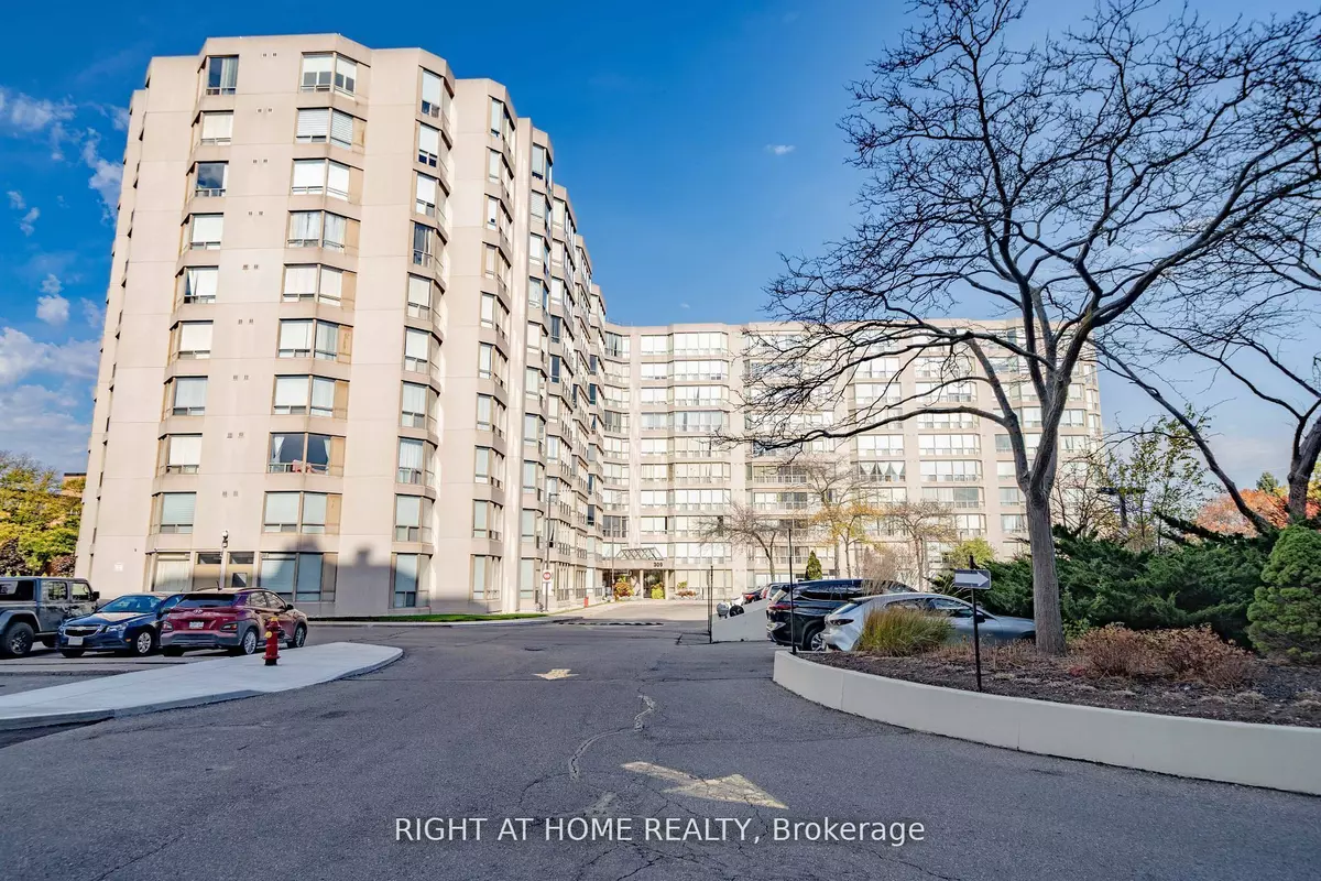 Richmond Hill, ON L4C 9V5,309 Major Mackenzie DR E #806