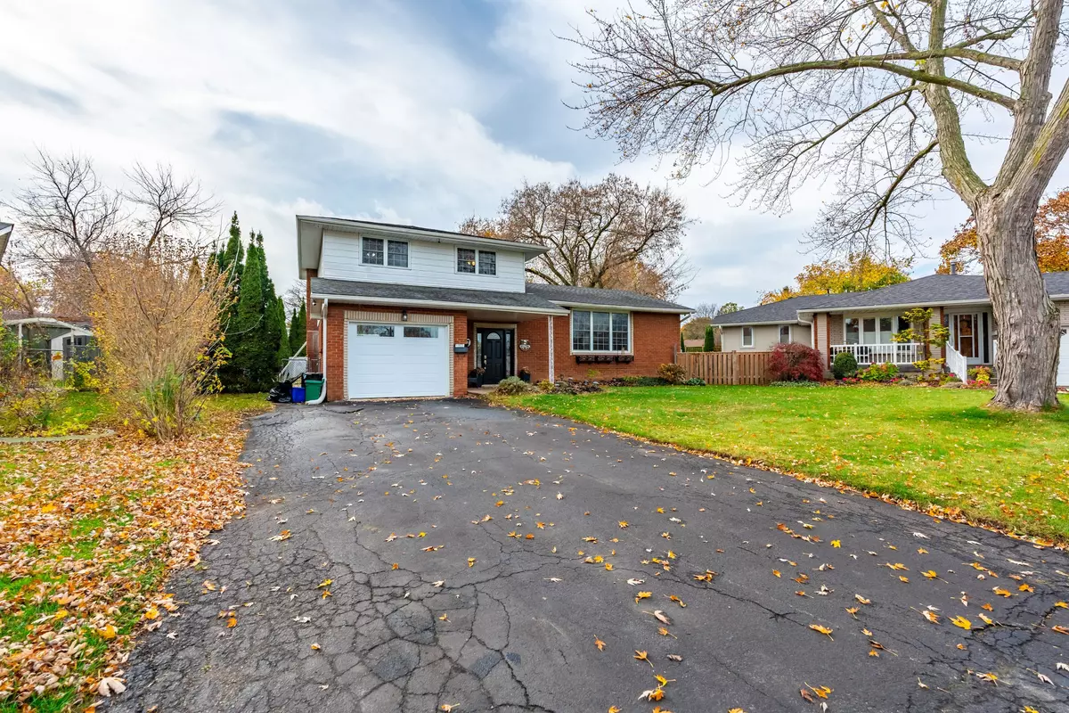 Brantford, ON N3R 6L7,7 SHORWELL PL