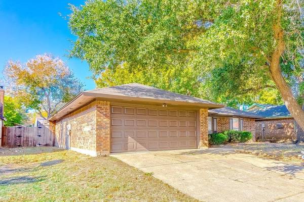 Arlington, TX 76018,5314 Tamarack Court