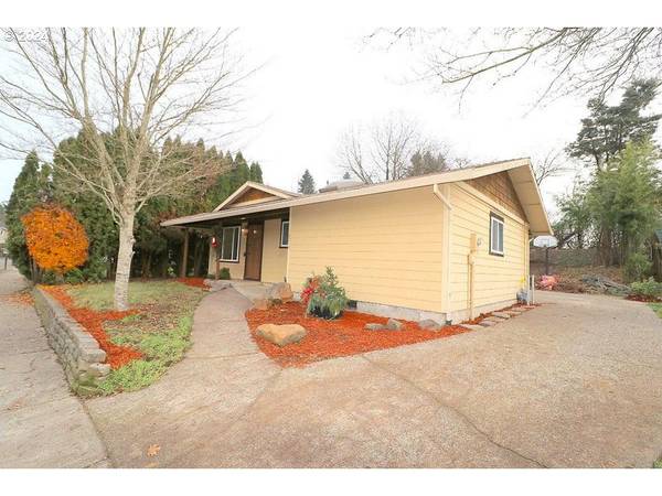 13270 LAKEWOOD DR NE, Aurora, OR 97002