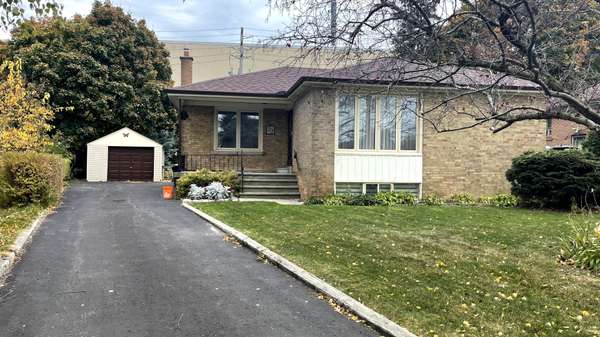 23 Shaddock CRES #MainFL, Toronto E08, ON M1J 1L3