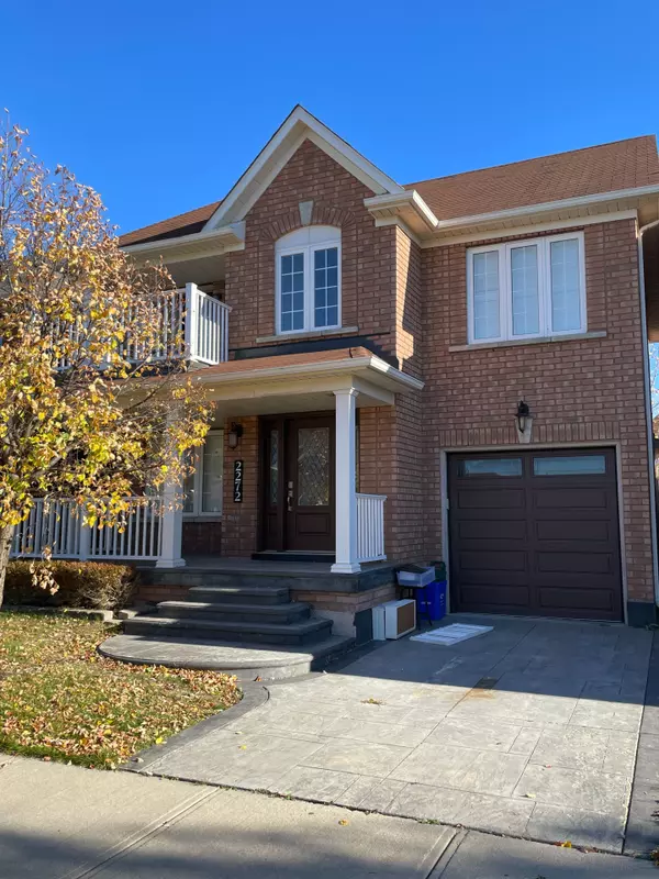 Oakville, ON L6M 5J6,2272 Fairmount DR