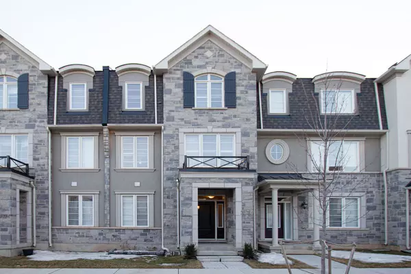 3326 Carding Mill TRL, Oakville, ON L6M 1R7