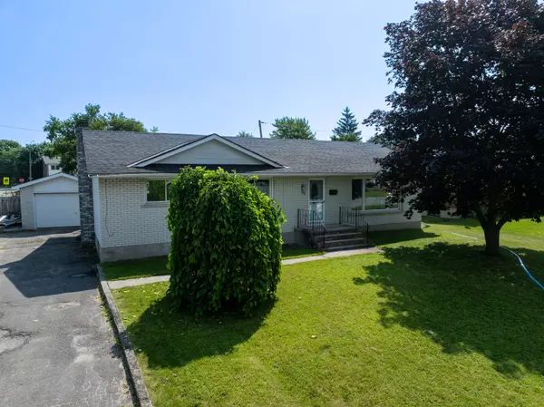 87 Oxford CRES, Loyalist, ON K7N 1R1