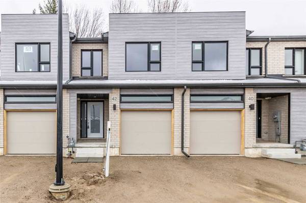 42 Pony WAY, Kitchener, ON N2R 0R4