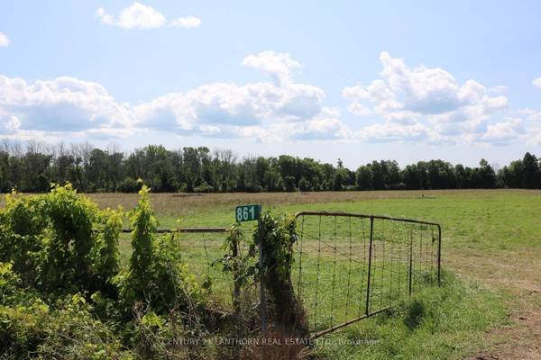 861 FISH LAKE RD, Prince Edward County, ON K0K 1W0