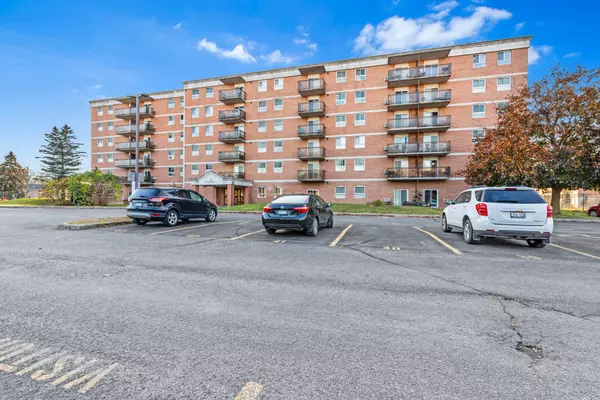 Kingston, ON K7M 8J4,745 Davis DR #209