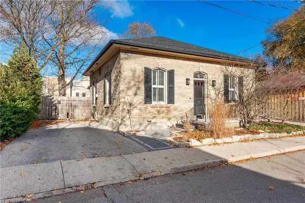 Guelph, ON N1H 1Z2,10 Kerr ST