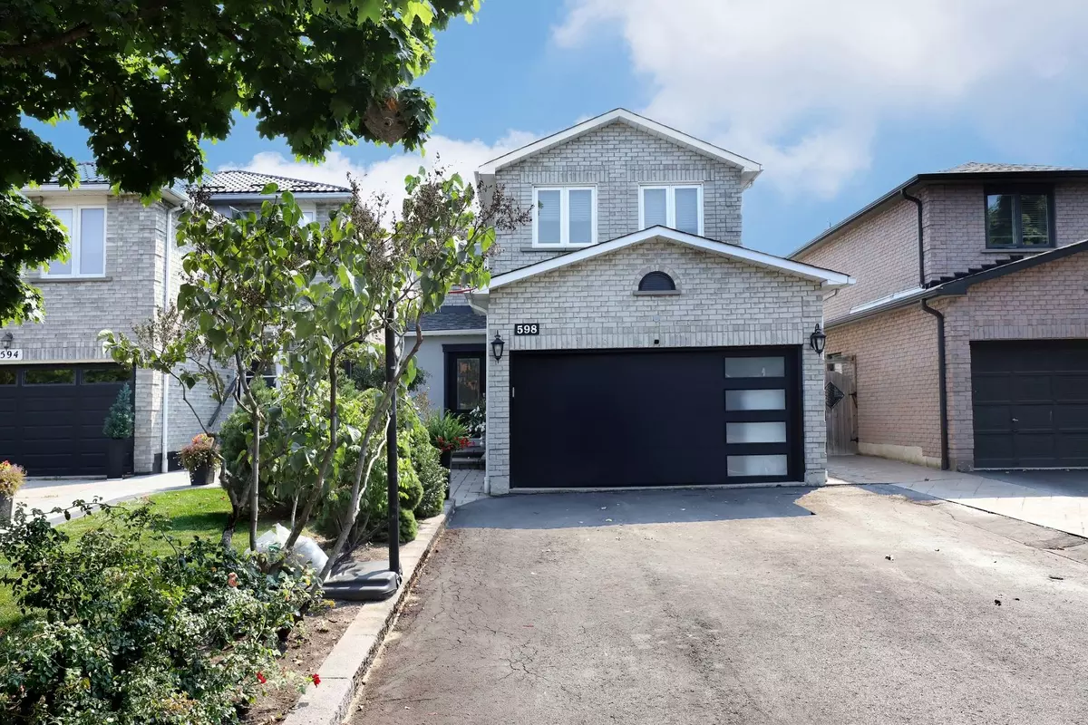 Mississauga, ON L5B 4A3,598 Pilcom CT