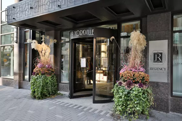 Toronto C02, ON M5R 3V7,68 Yorkville AVE #308