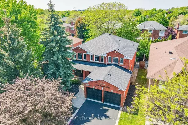 Oakville, ON L6M 3C3,1436 Stonecutter DR