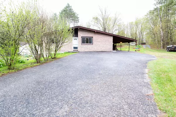 66 McFadden RD, North Kawartha, ON K0L 1A0