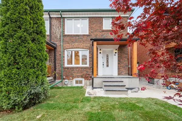 Toronto E01, ON M4L 2T3,51 Hertle AVE