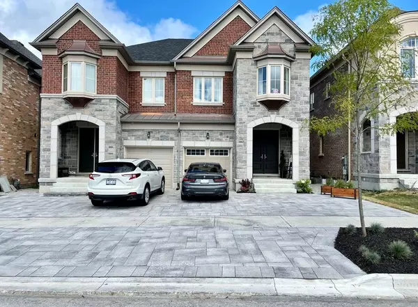 Richmond Hill, ON L4E 1G8,30 Drizzel CRES