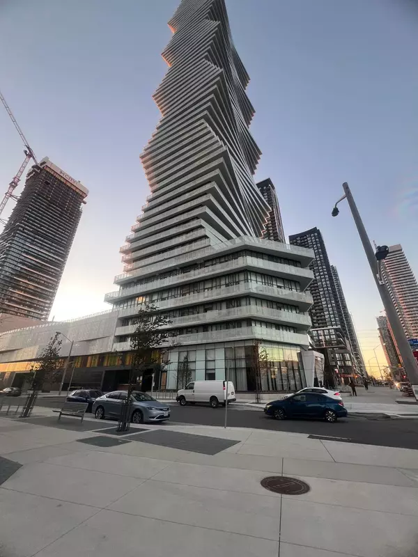 Mississauga, ON L5B 0M3,3900 Confederation Pkwy #4404