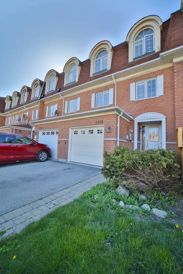 3319 Southwick ST, Mississauga, ON L5M 7K9