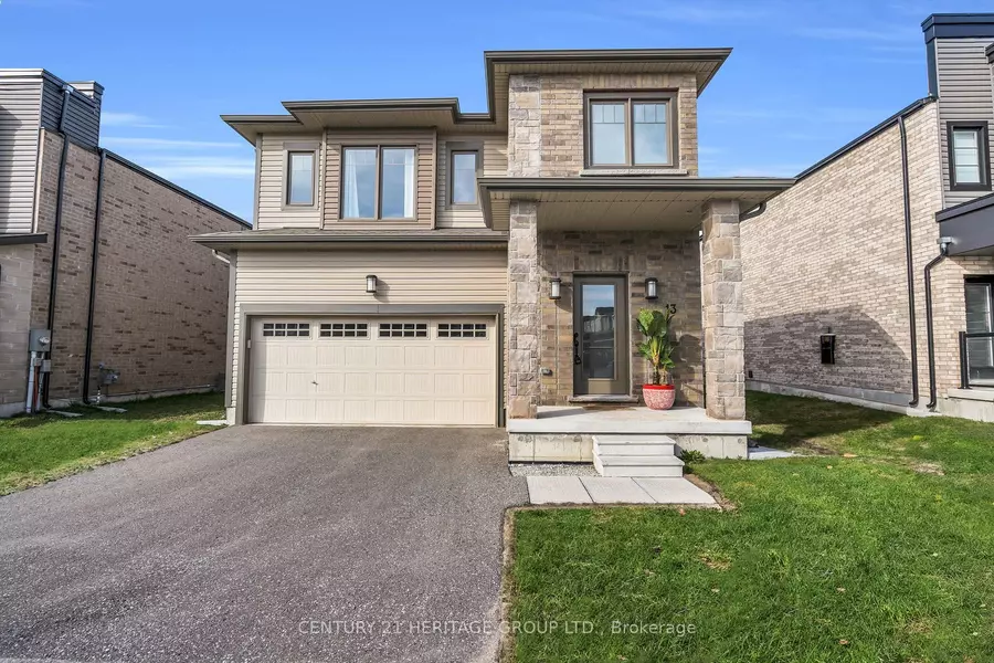 13 Mabern ST, Barrie, ON L9J 0J1