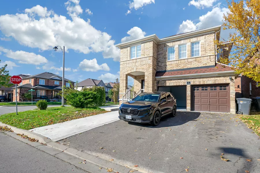 2 Browley DR #ROOM B, Brampton, ON L7A 3E3