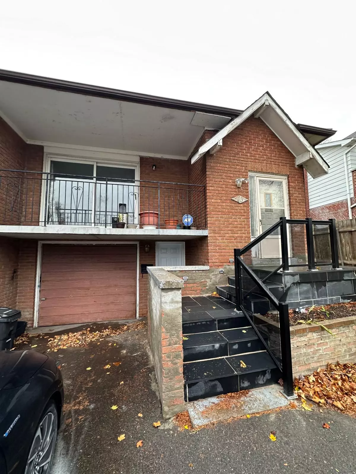 Toronto C15, ON M2J 3K4,45 Baroness CRES #BSMT