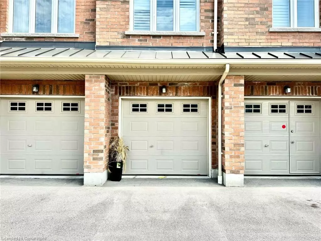 Pickering, ON L1X 0E6,2722 William Jackson DR #10