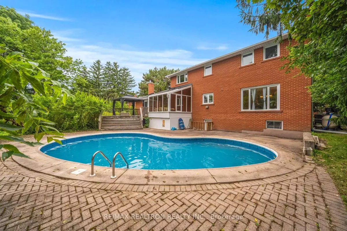 Richmond Hill, ON L4C 5M7,194 Glenada CT