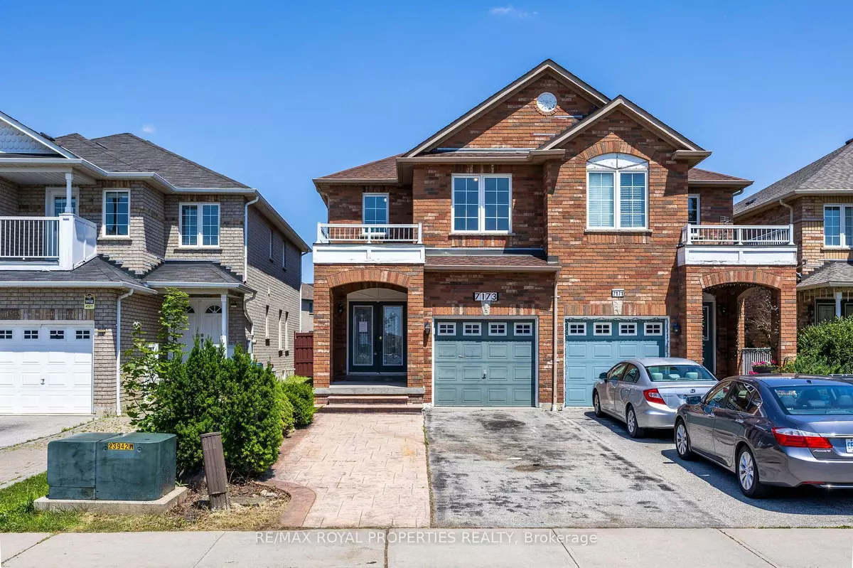 Mississauga, ON L5W 1X2,7173 Village WALK