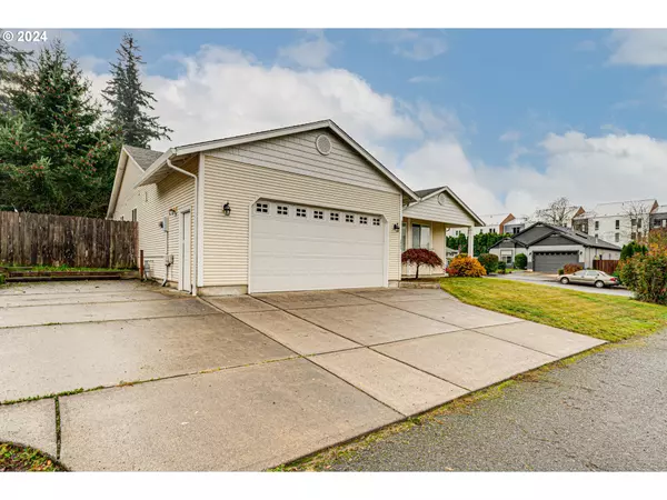 Vancouver, WA 98684,2403 NE 123RD CT