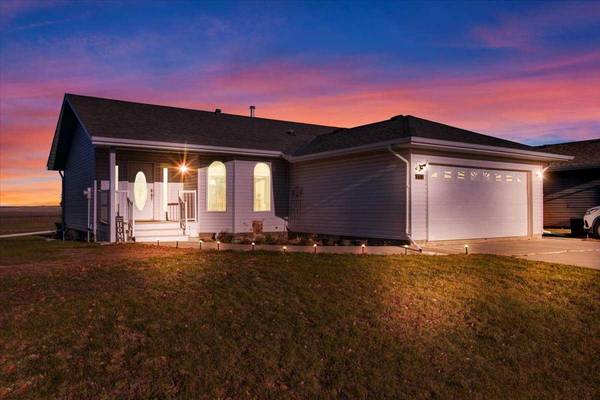 212 3rd AVE East, Hussar, AB T0J 1S0