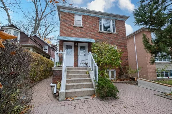 59 Kenilworth AVE #Lower, Toronto E02, ON M4L 3S4