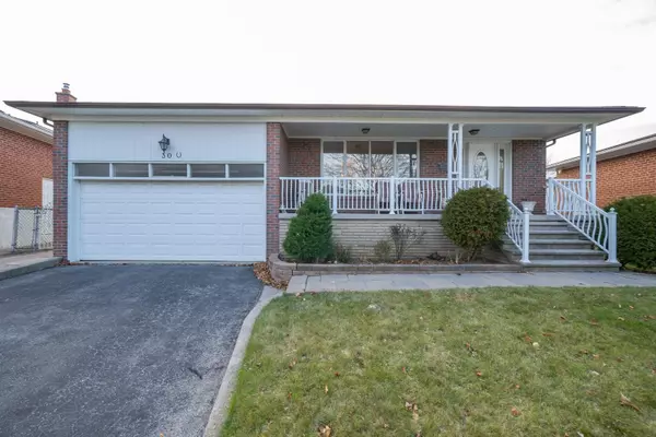 30 Orangewood CRES, Toronto E05, ON M1W 1C6